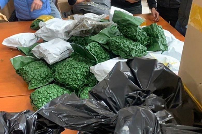 Thủ đoạn tinh vi của nhóm buôn bán tuồn hơn 700kg cần sa về Hà Nội- Ảnh 1. Thủ đoạn tinh vi của nhóm buôn bán tuồn hơn 700kg cần sa về Hà Nội- Ảnh 1.