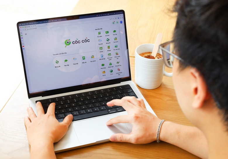 Từ kh&oacute;a n&agrave;o &ldquo;h&uacute;t&rdquo; người d&ugrave;ng Việt nhất trong nửa đầu năm 2024?- Ảnh 1.