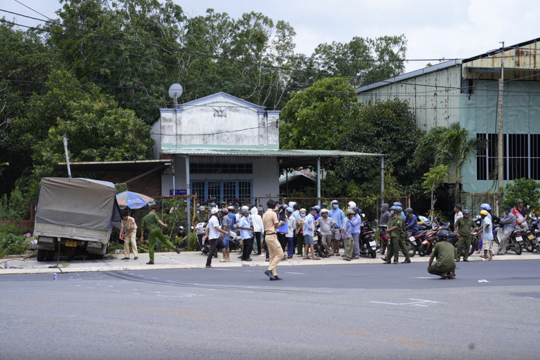 Hiện trường vụ tai nạn khiến người phụ nữ 52 tuổi tử vong tại chỗ.