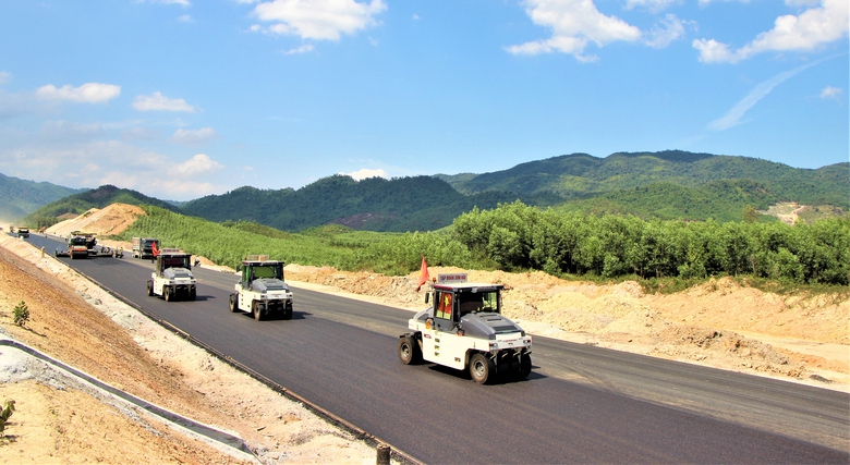 Đẩy tiến độ giải ng&acirc;n th&ecirc;m 11.000 tỷ đồng tại dự &aacute;n cao tốc Bắc - Nam giai đoạn 2- Ảnh 1.