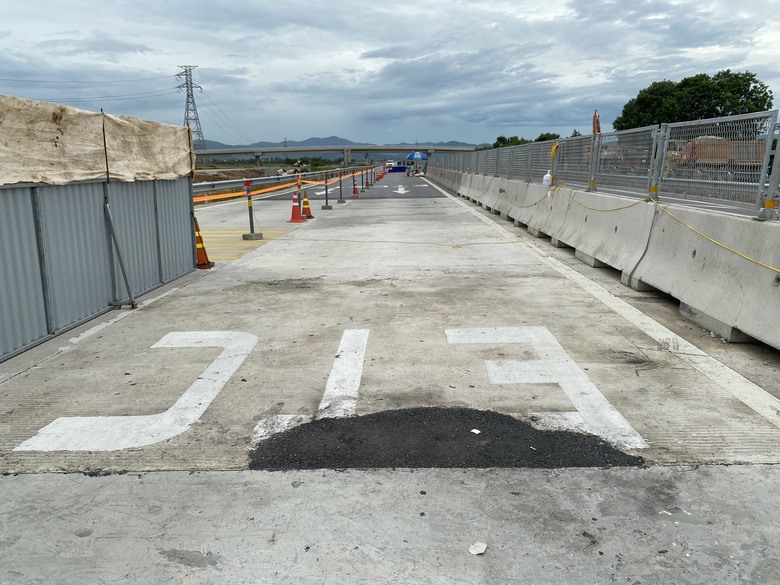 V&igrave; sao vừa khai th&aacute;c cao tốc Diễn Ch&acirc;u - B&atilde;i Vọt đ&atilde; lại chăng d&acirc;y sửa đường?- Ảnh 8.