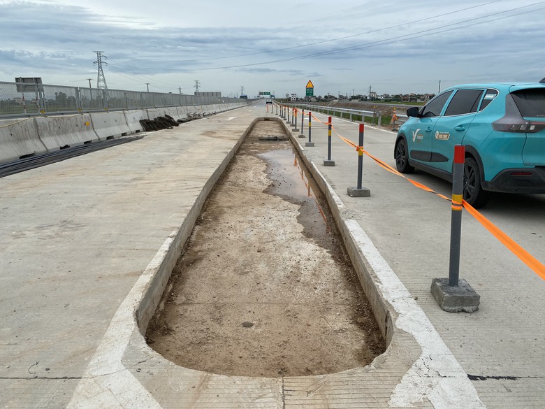 V&igrave; sao vừa khai th&aacute;c cao tốc Diễn Ch&acirc;u - B&atilde;i Vọt đ&atilde; lại chăng d&acirc;y sửa đường?- Ảnh 2.