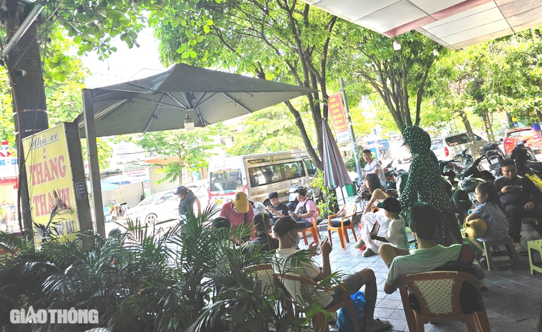 B&aacute;t nh&aacute;o vận tải kh&aacute;ch Thanh H&oacute;a - H&agrave; Nội: Lập bến c&oacute;c, d&ugrave;ng xe hết ni&ecirc;n hạn chở kh&aacute;ch- Ảnh 7.