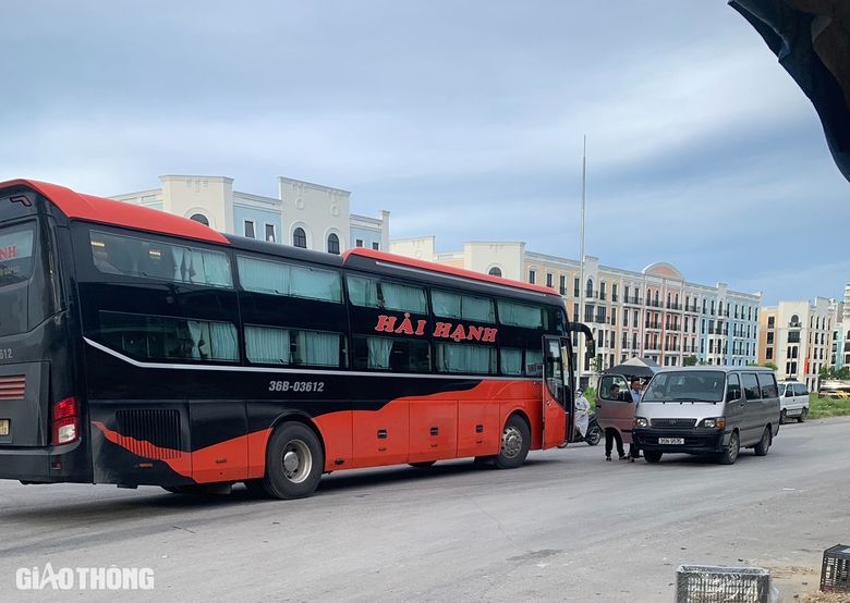 B&aacute;t nh&aacute;o vận tải kh&aacute;ch Thanh H&oacute;a - H&agrave; Nội: Lập bến c&oacute;c, d&ugrave;ng xe hết ni&ecirc;n hạn chở kh&aacute;ch- Ảnh 9.