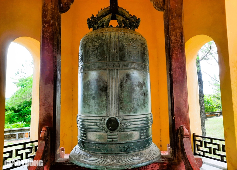 Kh&aacute;m ph&aacute; những bảo vật quốc gia bằng đồng, bia đ&aacute; tại Cố đ&ocirc; Huế- Ảnh 12.