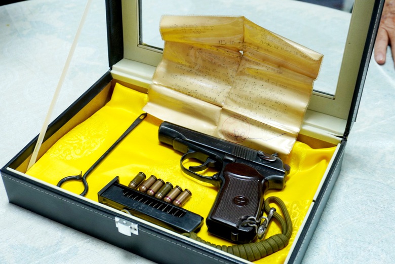 Bảo t&agrave;ng Biệt động S&agrave;i G&ograve;n - Gia Định tiếp nhận kỷ vật của cố Chủ tịch Cuba Fidel Castro- Ảnh 3.