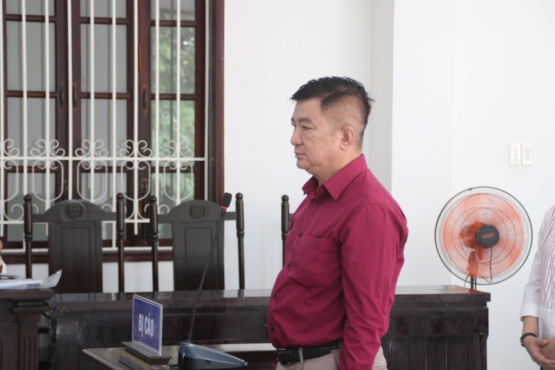 Bị c&aacute;o Đo&agrave;n Văn H&ugrave;ng tại phi&ecirc;n t&ograve;a. Ảnh L&ecirc; An