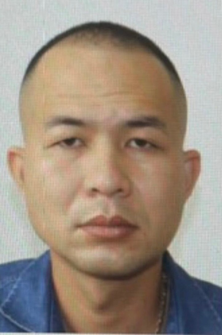 Vụ c&ocirc; g&aacute;i bị bắn tử vong ở H&agrave; Nội: Nghi phạm thứ hai ra đầu th&uacute;- Ảnh 1.