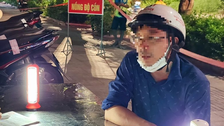 Vi phạm nồng độ cồn vượt mức kịch khung, nam t&agrave;i xế dọa bỏ xe v&igrave; mức phạt cao- Ảnh 10.