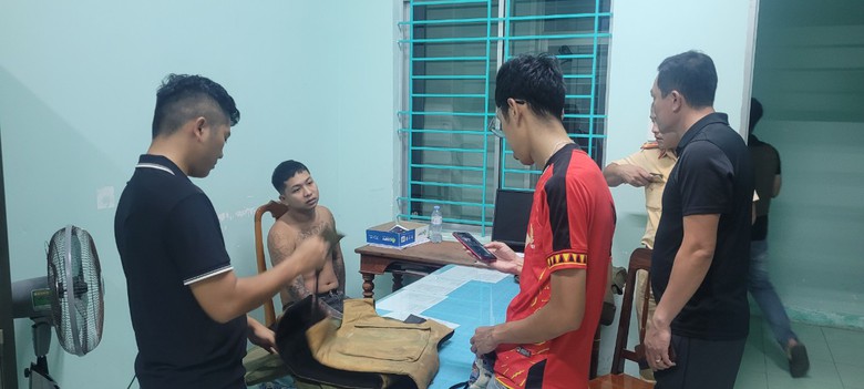 Bắt nh&oacute;m giết người tr&ecirc;n đường trốn chạy trong đ&ecirc;m- Ảnh 1.