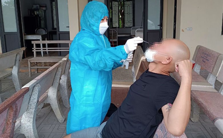 Sức khỏe c&ocirc; g&aacute;i trẻ ở Nghệ An mắc bạch hầu hiện ra sao?- Ảnh 1.