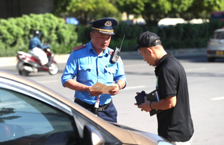 Thẩm quyền xử phạt vi phạm của thanh tra giao th&ocirc;ng quy định thế n&agrave;o?- Ảnh 1.