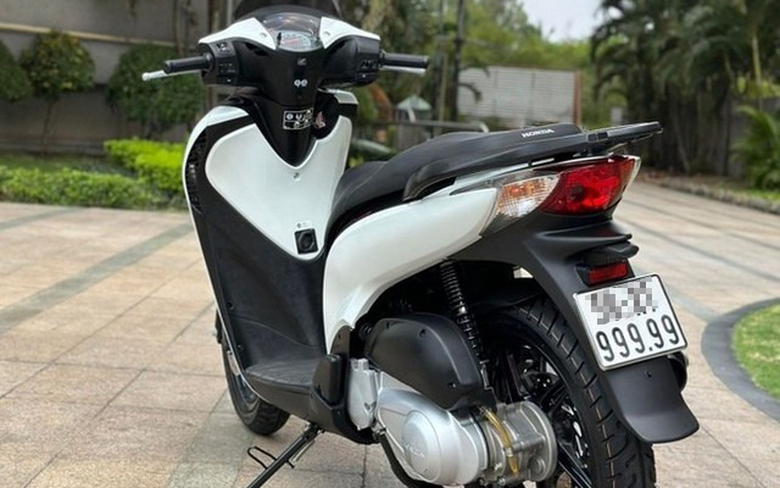 CSGT, luật sư n&oacute;i g&igrave; về vụ Huấn "hoa hồng" k&ecirc;u cứu khi mua lại xe SH gắn biển 999.99