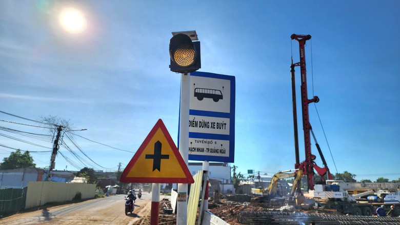 Hạ tầng kỹ thuật cản tiến độ cao tốc qua Quảng Ngãi- Ảnh 3. Hạ tầng kỹ thuật cản tiến độ cao tốc qua Quảng Ngãi- Ảnh 3.