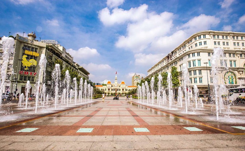 TP.HCM cấm xe đường Nguyễn Huệ, Lê Lợi trong 4 ngày- Ảnh 1. TP.HCM cấm xe đường Nguyễn Huệ, Lê Lợi trong 4 ngày- Ảnh 1.