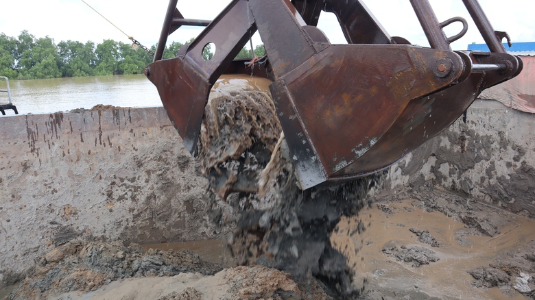 Th&ecirc;m mỏ c&aacute;t s&ocirc;ng được khai th&aacute;c phục vụ cao tốc Ch&acirc;u Đốc - Cần Thơ - S&oacute;c Trăng- Ảnh 2.