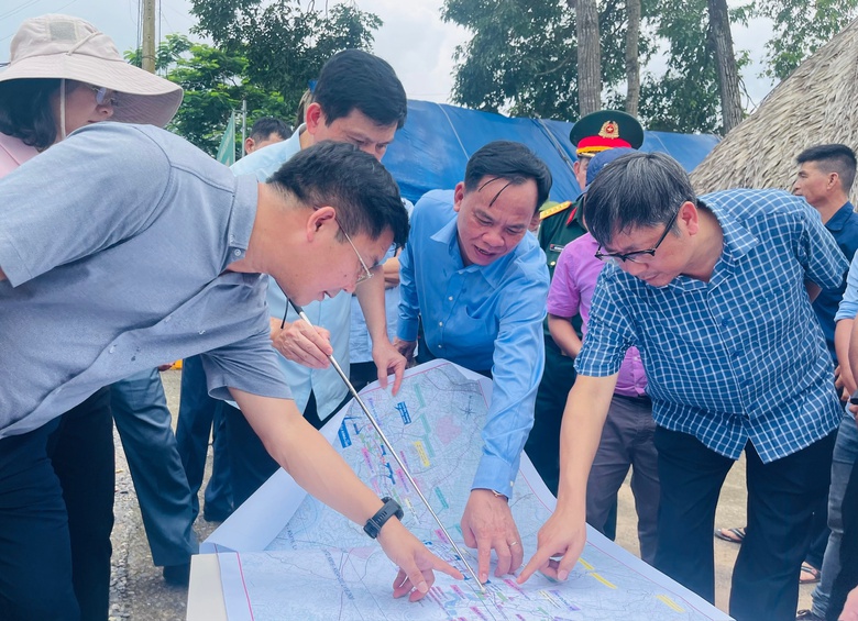 Quyền Chủ tịch Đồng Nai chốt b&agrave;n giao mặt bằng cao tốc Bi&ecirc;n H&ograve;a - Vũng T&agrave;u trong th&aacute;ng 9- Ảnh 1.