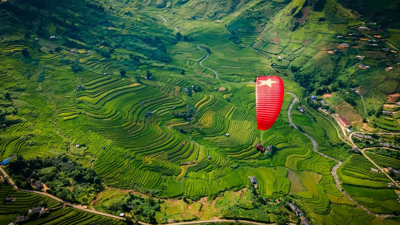 Bay d&ugrave; lượn ngắm &ldquo;vẻ đẹp si&ecirc;u thực&rdquo; ở M&ugrave; Cang Chải dịp 2/9- Ảnh 1.