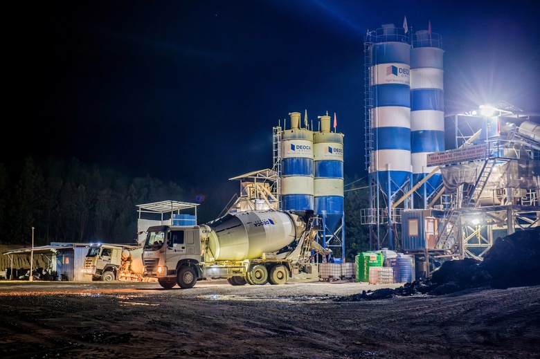 Sẵn s&agrave;ng thảm nhựa cao tốc Quảng Ng&atilde;i - Ho&agrave;i Nhơn- Ảnh 1.