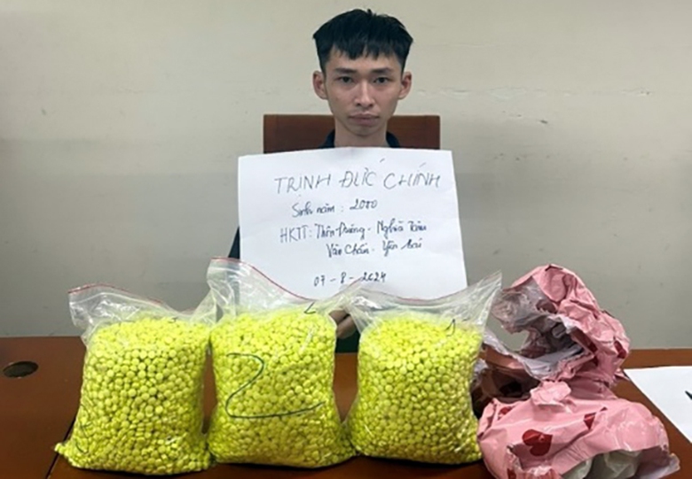 Công an đột kích chung cư cao cấp ở Hà Nội, triệt phá đường dây ma túy- Ảnh 1. Công an đột kích chung cư cao cấp ở Hà Nội, triệt phá đường dây ma túy- Ảnh 1.