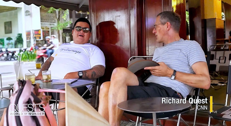 Người dẫn chương tr&igrave;nh h&agrave;ng đầu của CNN c&oacute; chuyến du lịch th&uacute; vị tại TP.HCM- Ảnh 3.