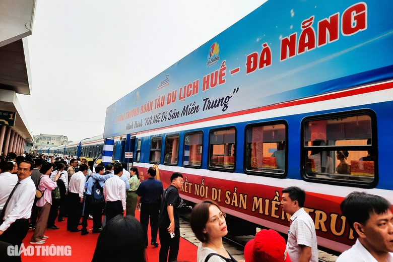 Du kh&aacute;ch đến Huế tăng mạnh trong dịp nghỉ lễ 2/9- Ảnh 1.