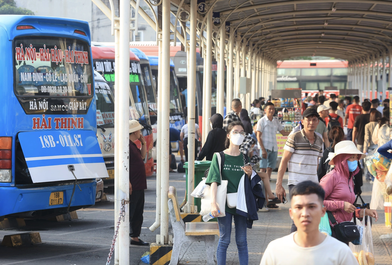 Xe khách tăng giá vé trái quy định dịp 2/9, gọi số nào phản ánh?- Ảnh 1. Xe khách tăng giá vé trái quy định dịp 2/9, gọi số nào phản ánh?- Ảnh 1.