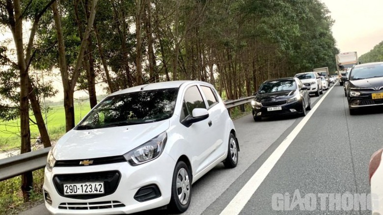 Cục CSGT sử dụng m&ocirc; t&ocirc; chuy&ecirc;n dụng tuần tra xử phạt vi phạm tr&ecirc;n cao tốc dịp 2/9- Ảnh 3.