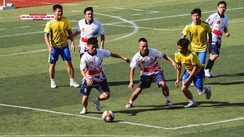 16 đội tranh t&agrave;i tại Giải b&oacute;ng đ&aacute; ng&agrave;nh GTVT năm 2024- Ảnh 4.
