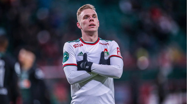 Nga bất ngờ cất hai &ldquo;cỗ m&aacute;y&rdquo; săn b&agrave;n ở trận gặp tuyển Việt Nam- Ảnh 1.