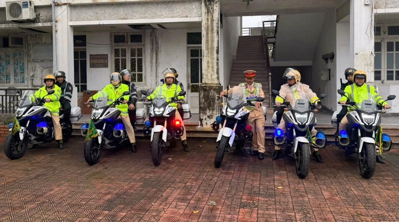 Cục CSGT sử dụng m&ocirc; t&ocirc; chuy&ecirc;n dụng tuần tra xử phạt vi phạm tr&ecirc;n cao tốc dịp 2/9- Ảnh 2.