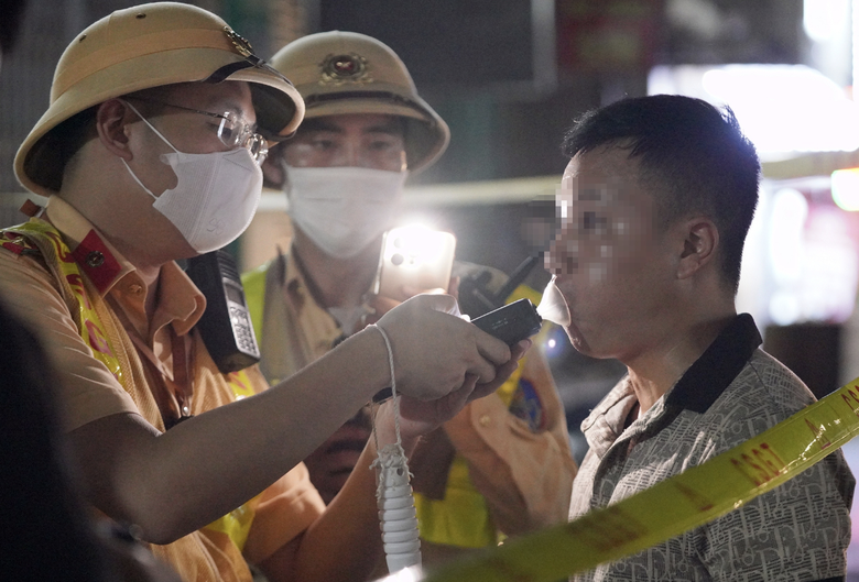 Gần 2.600 &ldquo;ma men&rdquo; bị xử l&yacute; trong ng&agrave;y đầu nghỉ lễ 2/9- Ảnh 2.