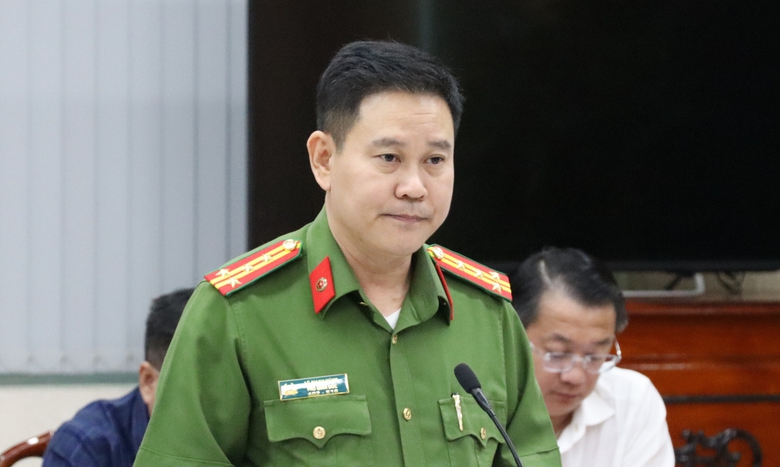 Khởi tố vụ tai nạn giữa xe bán tải và tàu hỏa khiến 2 người tử vong- Ảnh 1. Khởi tố vụ tai nạn giữa xe bán tải và tàu hỏa khiến 2 người tử vong- Ảnh 1.