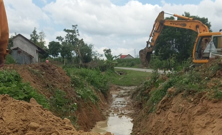 Khắc phục hư hỏng tr&ecirc;n đường Hồ Ch&iacute; Minh qua Bắc T&acirc;y Nguy&ecirc;n- Ảnh 1.