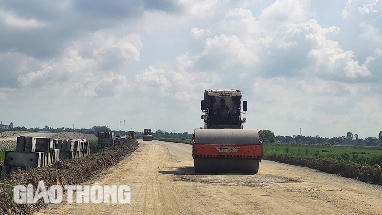 Dự án đường hành lang gần 3.600 tỷ ở Hà Nam chạy đua về đích- Ảnh 10. Dự án đường hành lang gần 3.600 tỷ ở Hà Nam chạy đua về đích- Ảnh 10.