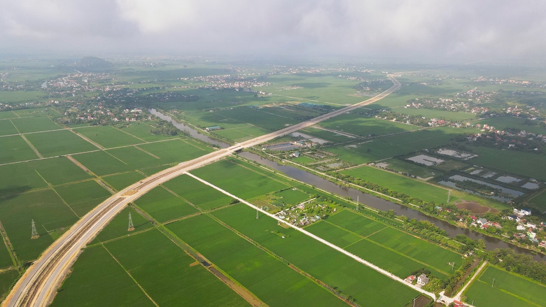 Dự án đường hành lang gần 3.600 tỷ ở Hà Nam chạy đua về đích- Ảnh 21. Dự án đường hành lang gần 3.600 tỷ ở Hà Nam chạy đua về đích- Ảnh 21.