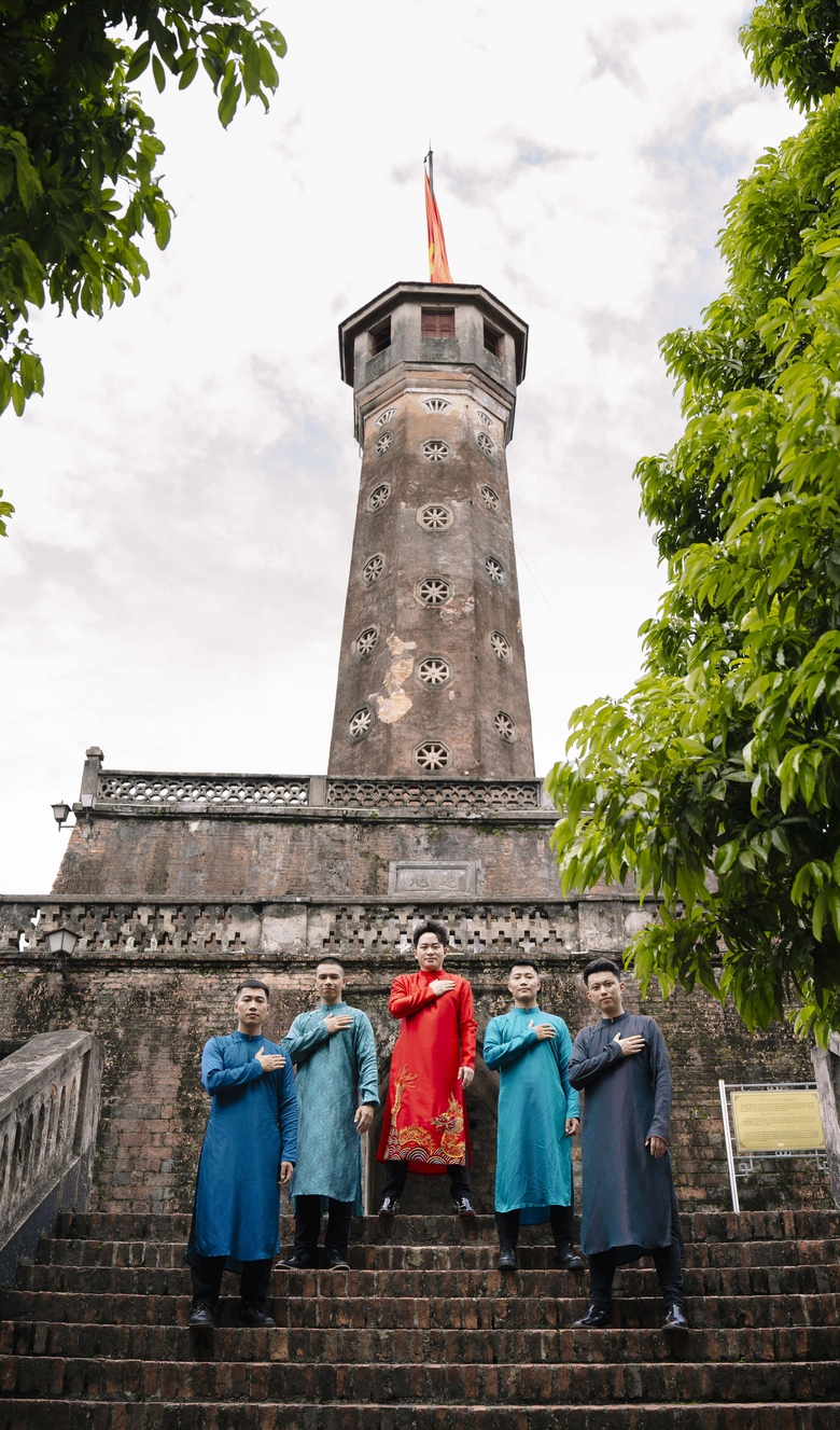 Ca sĩ T&ugrave;ng Dương chia sẻ điều đặc biệt về ca kh&uacute;c "Việt Nam mu&ocirc;n m&agrave;u"- Ảnh 1.