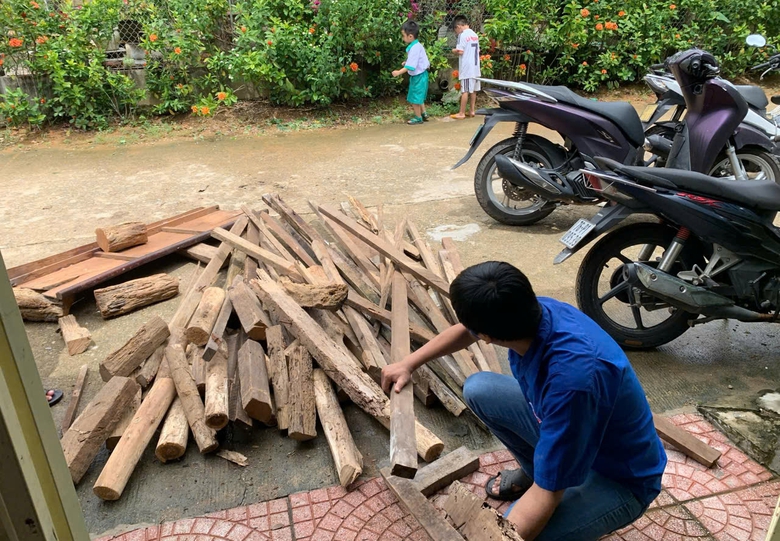 Người d&acirc;n miền n&uacute;i Quảng Ng&atilde;i g&oacute;i b&aacute;nh chưng, b&aacute;nh t&eacute;t gửi đồng b&agrave;o miền Bắc- Ảnh 7.