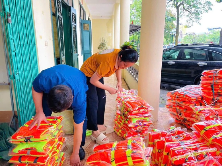 Tấm l&ograve;ng người d&acirc;n TP.HCM hướng về miền Bắc- Ảnh 7.