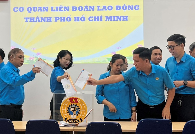 Tấm l&ograve;ng người d&acirc;n TP.HCM hướng về miền Bắc- Ảnh 10.