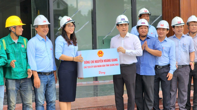 Quảng Ng&atilde;i tăng tốc đưa 2 c&ocirc;ng tr&igrave;nh trọng điểm về đ&iacute;ch vượt tiến độ- Ảnh 4.