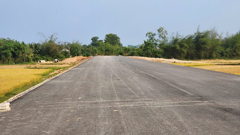 Dự &aacute;n đường ven biển ngh&igrave;n tỷ ở Quảng Ng&atilde;i ngổn ngang v&igrave; vướng mặt bằng- Ảnh 6.