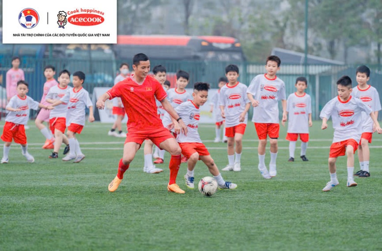 Ph&aacute;t triển b&oacute;ng đ&aacute; Việt Nam to&agrave;n diện cần sự chung tay của cả hệ thống- Ảnh 1.