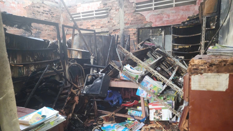 Ch&aacute;y lớn tại một trường tiểu học ở C&agrave; Mau- Ảnh 1.