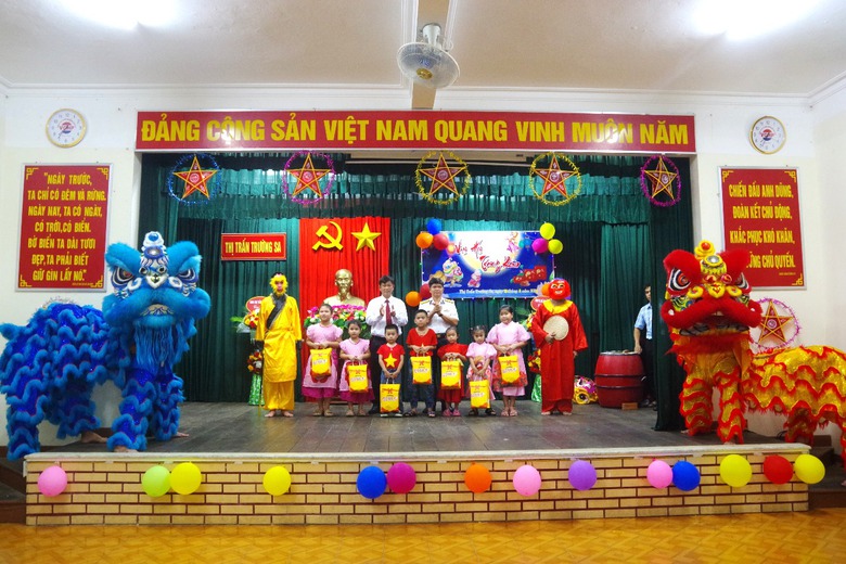 Ấm áp tết Trung thu trên quần đảo Trường Sa- Ảnh 3. Ấm áp tết Trung thu trên quần đảo Trường Sa- Ảnh 3.