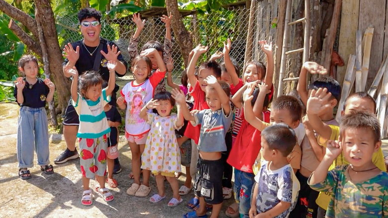 Rapper Phong Windy đưa con g&aacute;i 5 tuổi l&ecirc;n Sa Pa trải nghiệm- Ảnh 9.