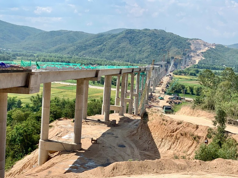 Ph&uacute; Y&ecirc;n ưu ti&ecirc;n đầu tư nhiều tuyến đường kết nối cao tốc Bắc - Nam
- Ảnh 2.