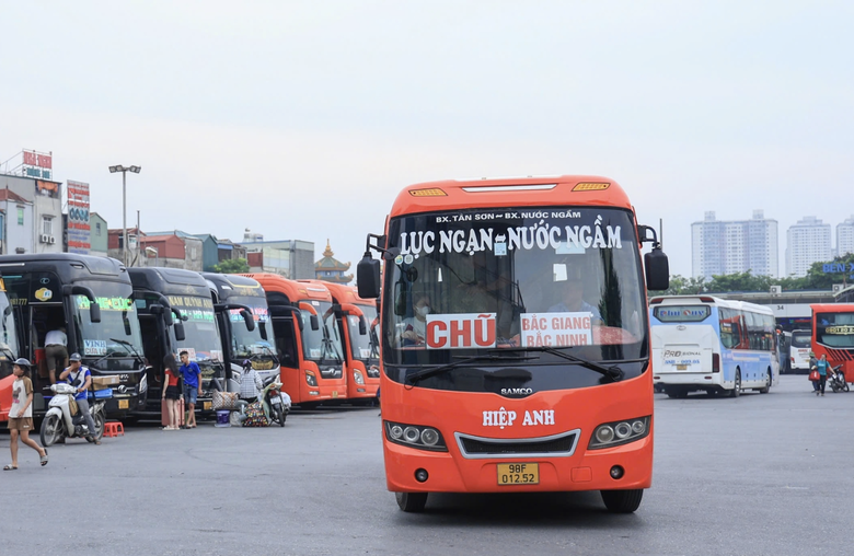 Sửa quy định về ni&ecirc;n hạn xe &ocirc; t&ocirc; kinh doanh vận tải- Ảnh 1.