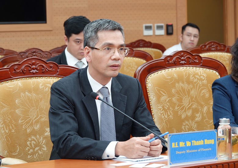 Thủ tướng kỷ luật 3 nguyên Thứ trưởng và Thứ trưởng Bộ Tài chính- Ảnh 3. Thủ tướng kỷ luật 3 nguyên Thứ trưởng và Thứ trưởng Bộ Tài chính- Ảnh 3.