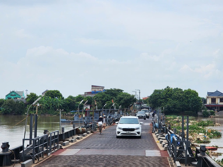 Nam Định đề nghị c&ocirc;ng bố t&igrave;nh huống khẩn cấp về thi&ecirc;n tai khu vực cầu phao Ninh Cường- Ảnh 1.